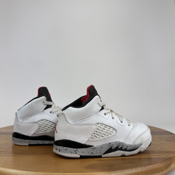 Little‎ Kids Nike Air Jordan 5 Retro Basketball Mid Top Sneakers White Size 7 C - Picture 1 of 8